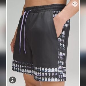 Lululemon Pool 7" Swim Lined Trunk Shorts NWOT